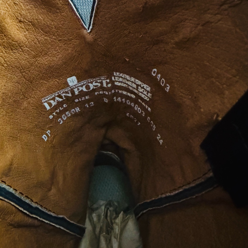 Dan Post Black Cowboy & Western Boots with Pointed Toe and Decorative Stitching - Picture 5 of 9